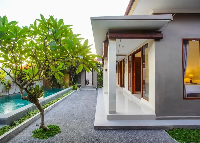 Puri Arta Villa *