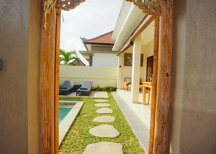 Puri Arta Villa