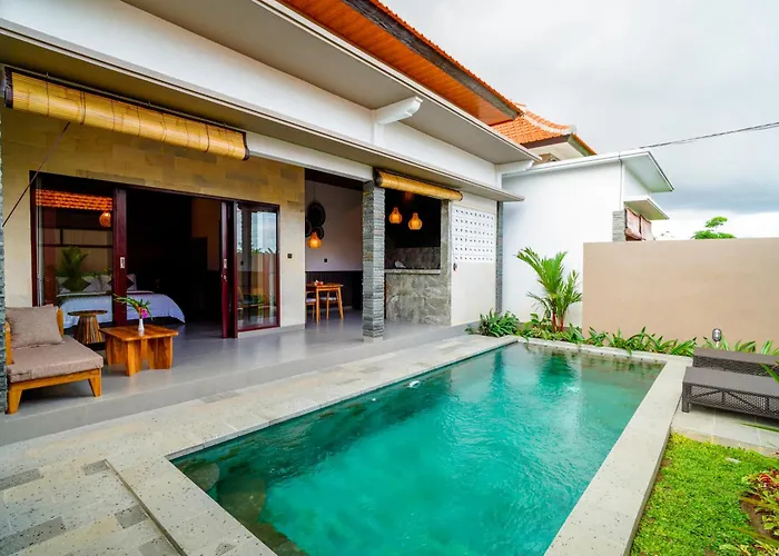 Puri Arta Villa *